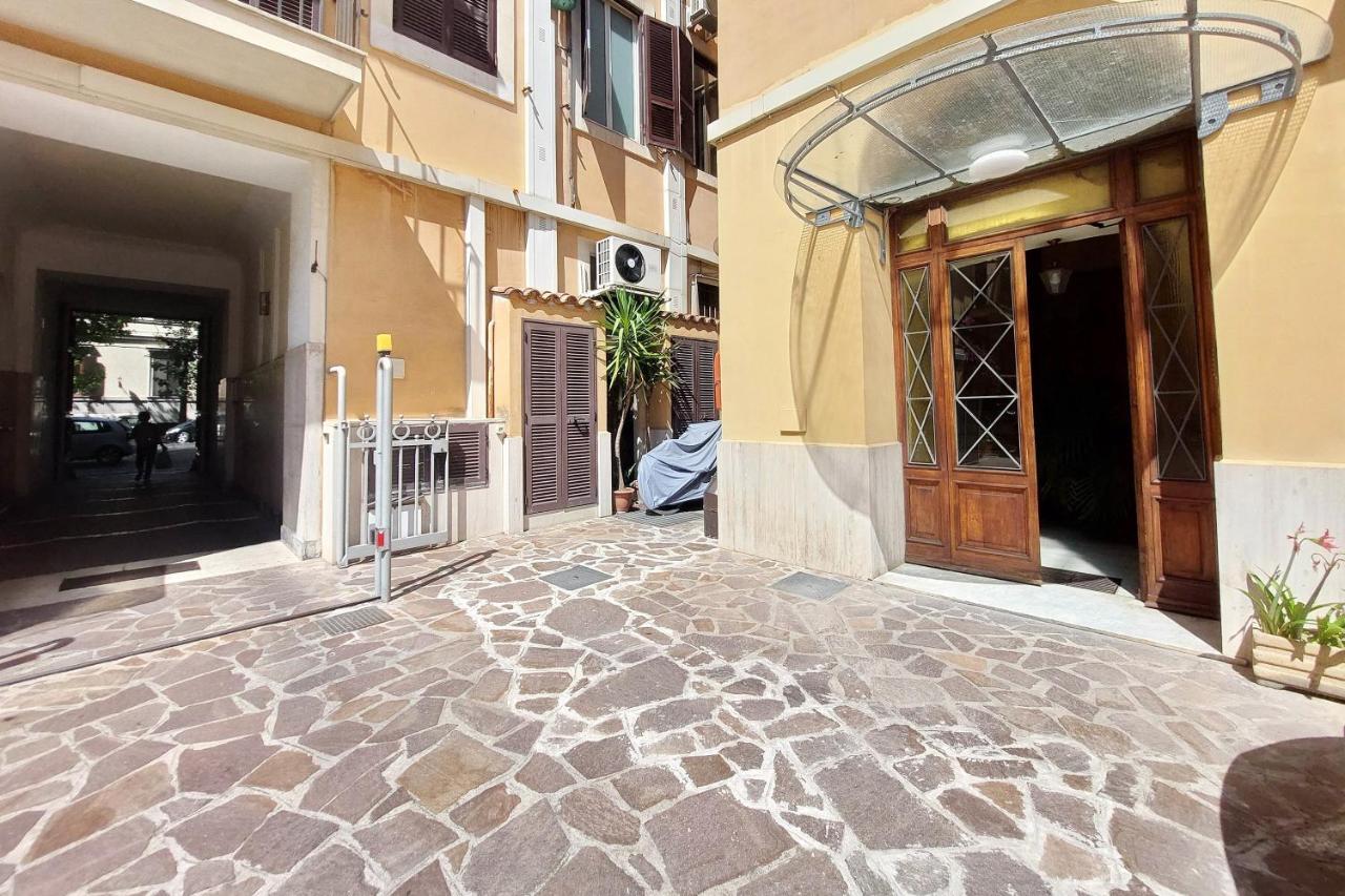 Divine Vatican View Apartment Рим Екстер'єр фото